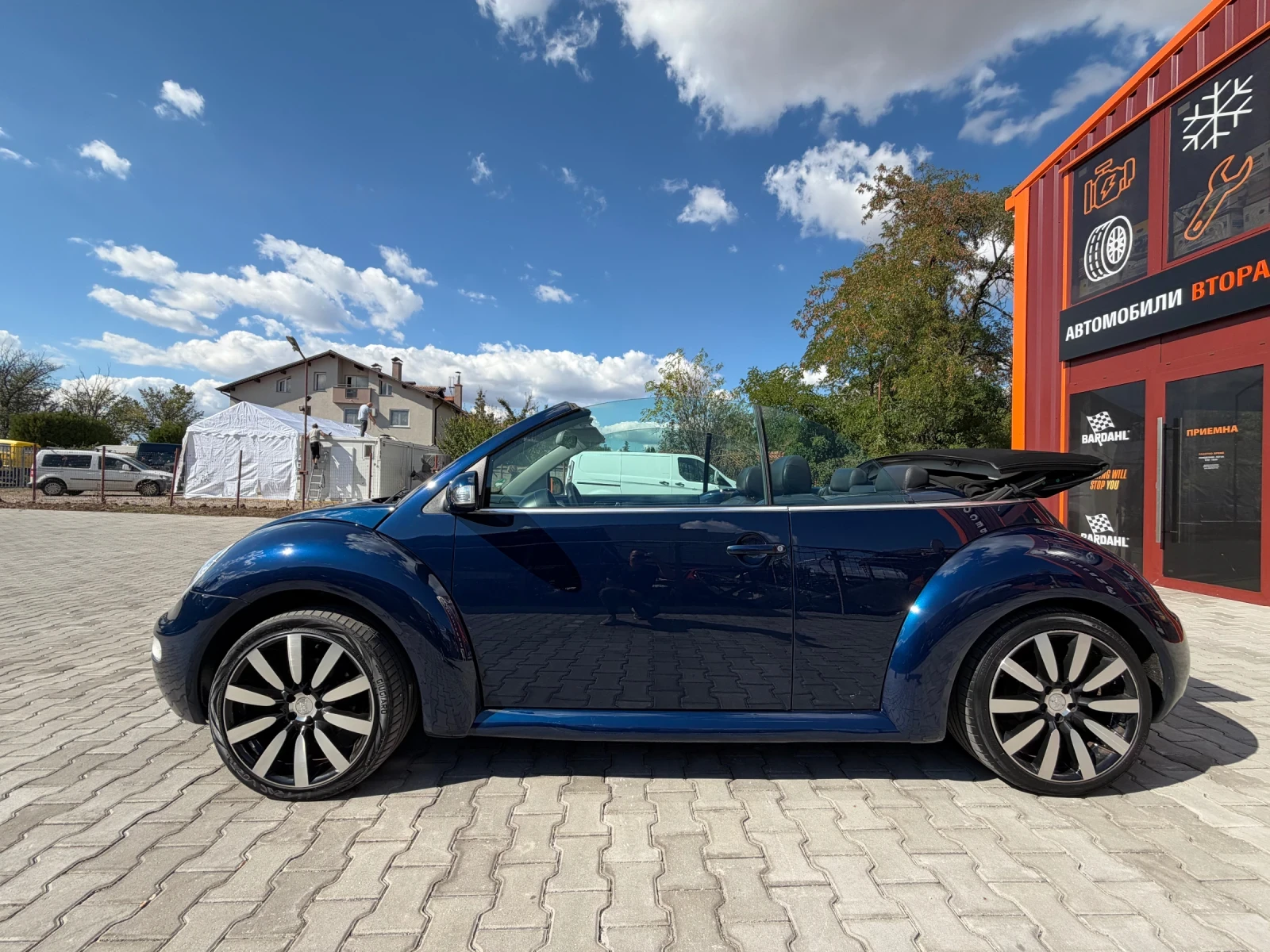 VW New beetle 2.0i 115kc* КАБРИО, снимка 3 - Автомобили и джипове - 56256406
