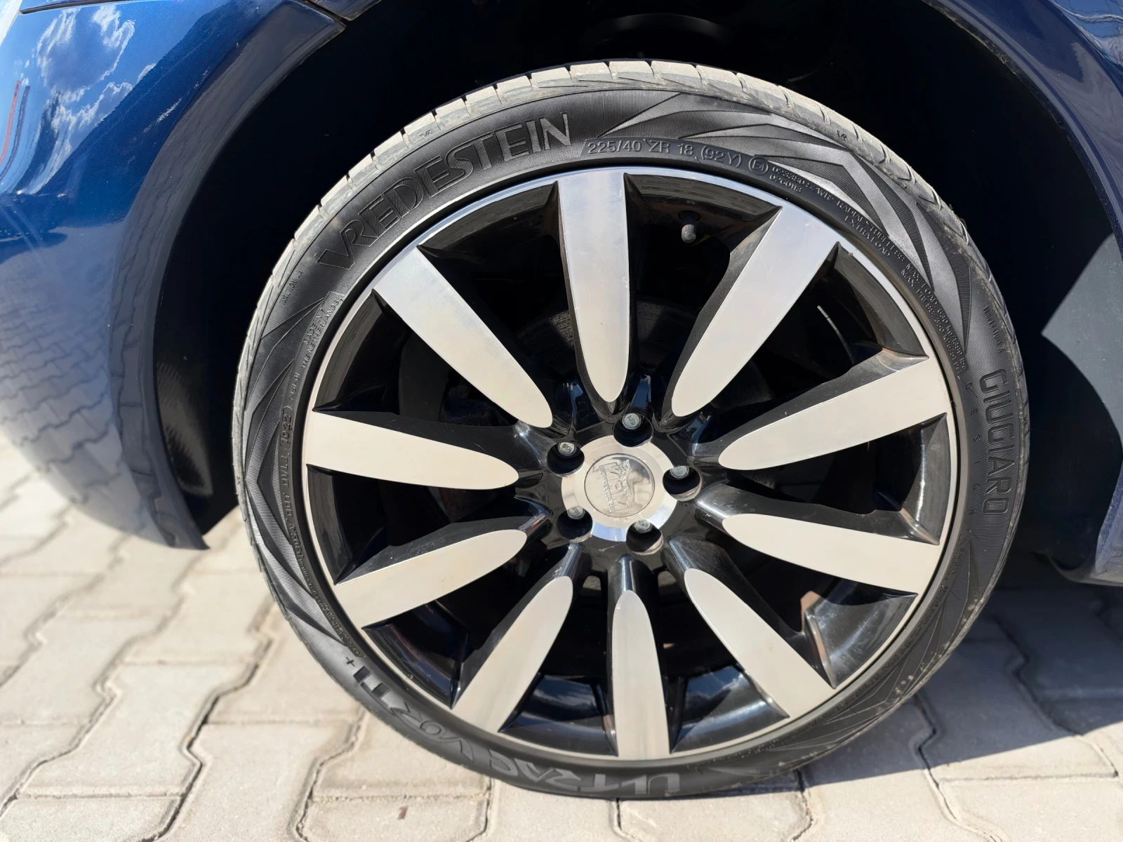 VW New beetle 2.0i 115kc* КАБРИО, снимка 9 - Автомобили и джипове - 56256406