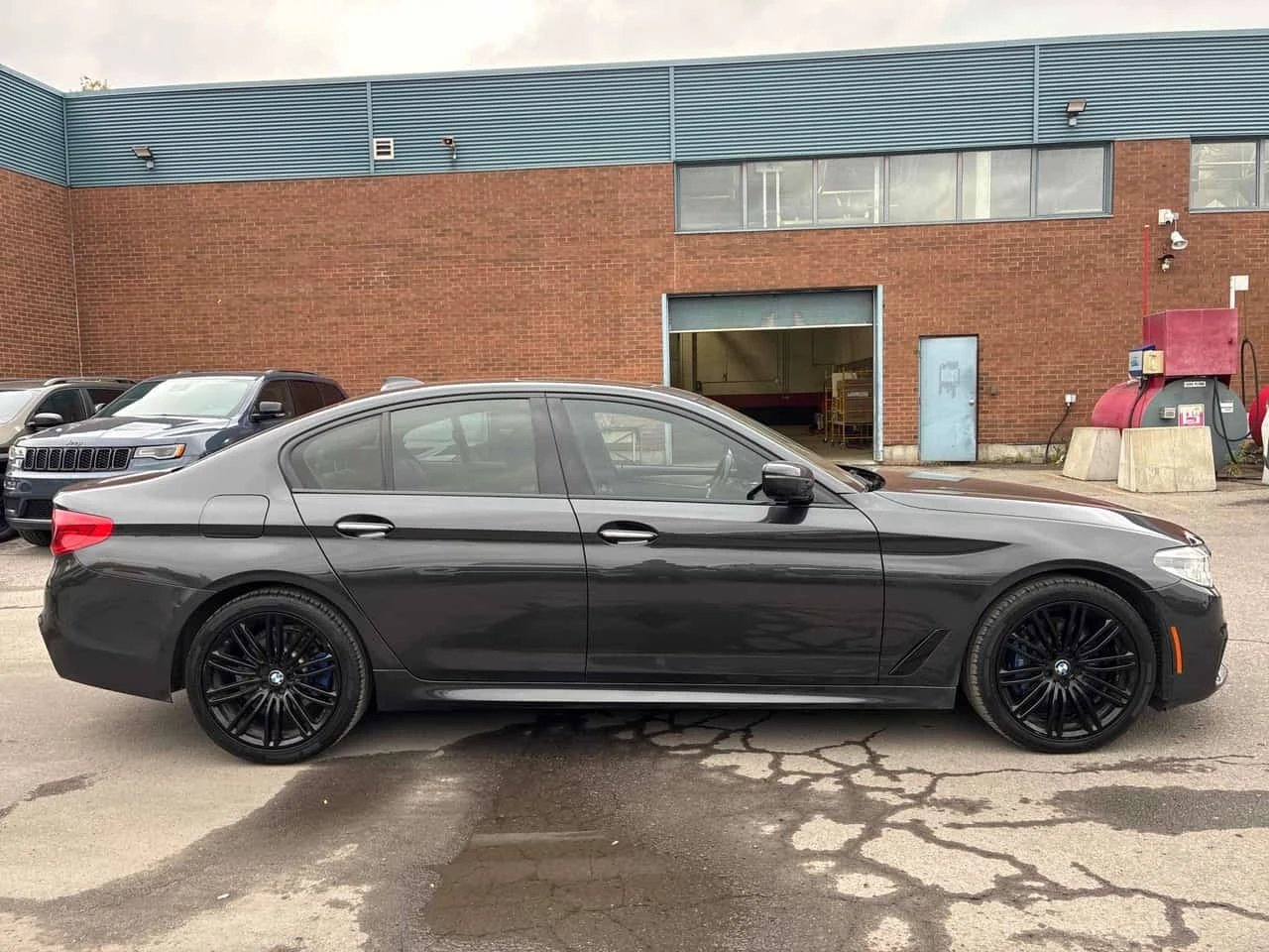 BMW 530 * xDrive * CARFAX * ����� �� ����������� | Mobile.bg � ����������� 3