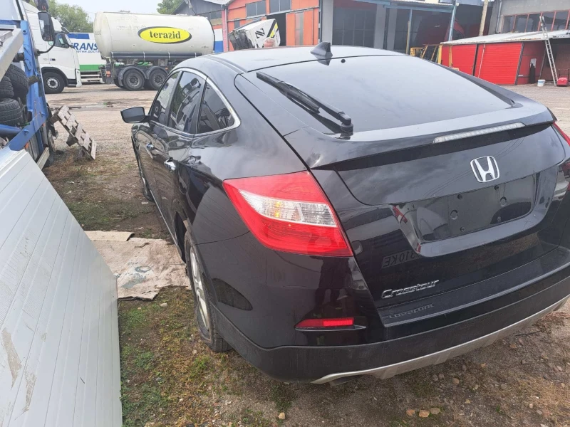 Honda Crosstour Honda Crostour 2.4, снимка 3 - Автомобили и джипове - 47283550