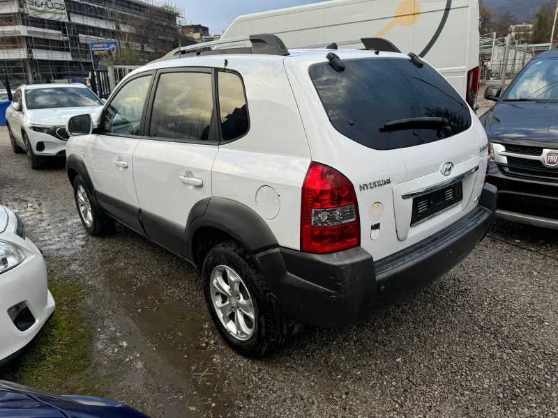 Hyundai Tucson 2.0i 4х4 LPG 140hp-3.2010г-Клима-Кожа-Парктроник, снимка 9 - Автомобили и джипове - 48068677