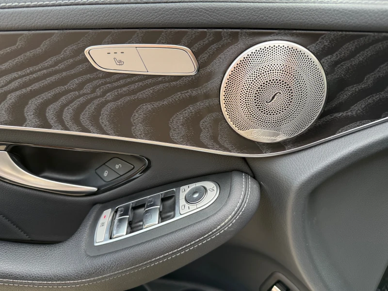 Mercedes-Benz GLC 300 e AMG PLUG-IN-HYBRID гаранция, снимка 10 - Автомобили и джипове - 52455363