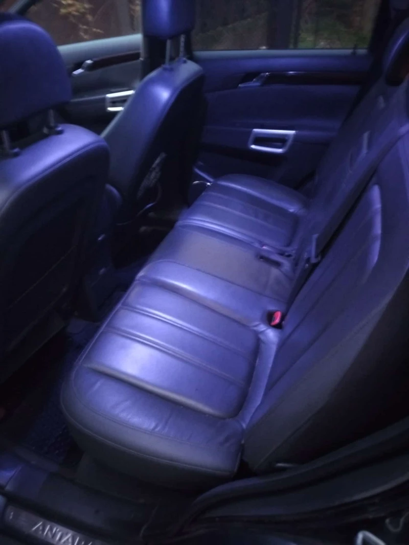 Opel Antara, снимка 12 - Автомобили и джипове - 52504519