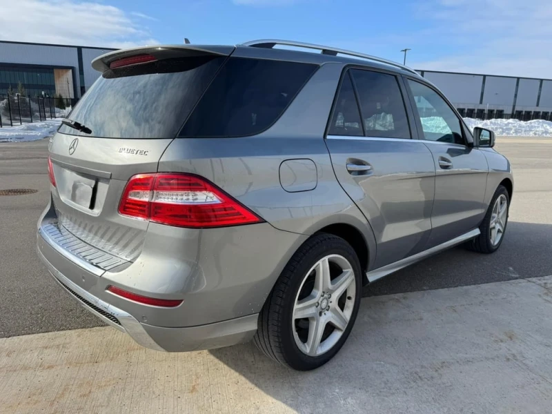 Mercedes-Benz ML 350 BlueTEC  CARFAX, снимка 11 - Автомобили и джипове - 53163266
