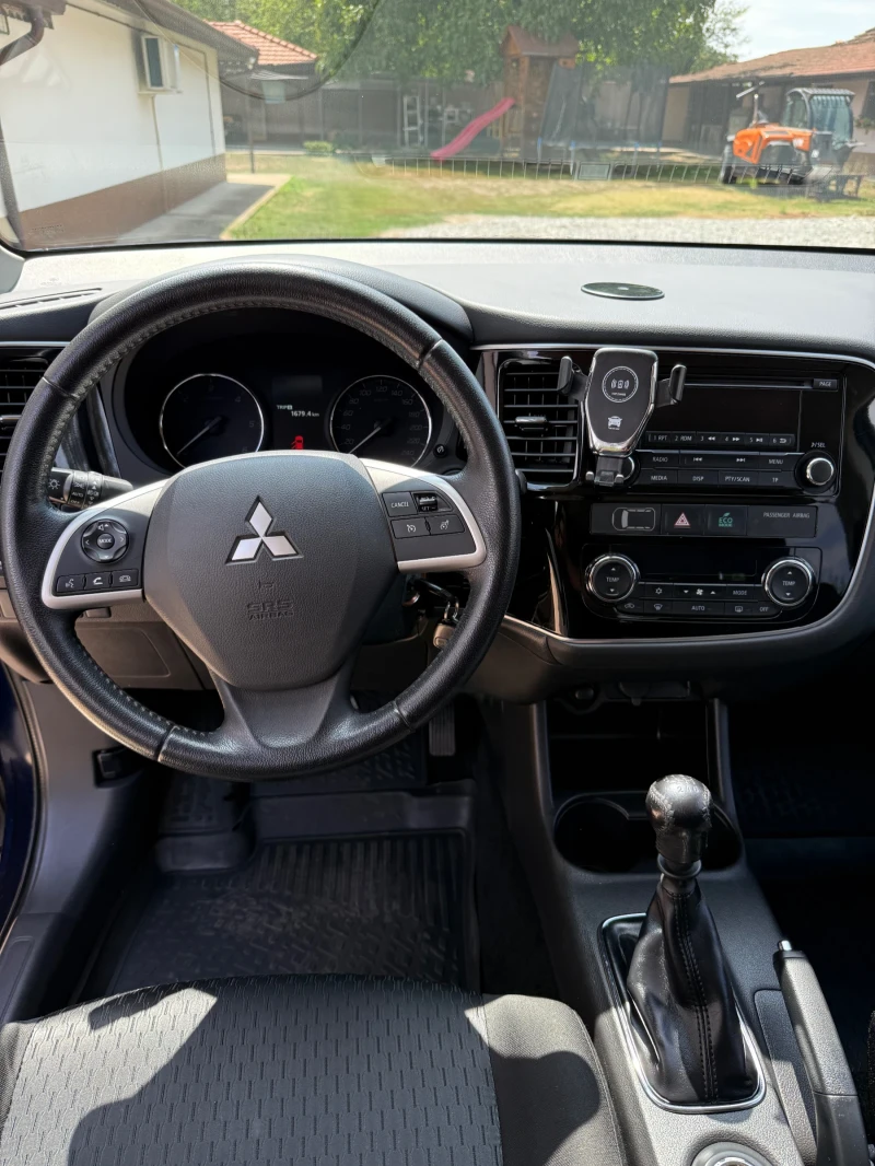 Mitsubishi Outlander 2.2DI-D, снимка 9 - Автомобили и джипове - 53314007