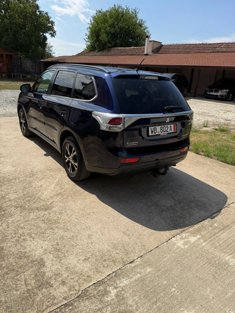 Mitsubishi Outlander 2.2DI-D, снимка 4 - Автомобили и джипове - 53314007