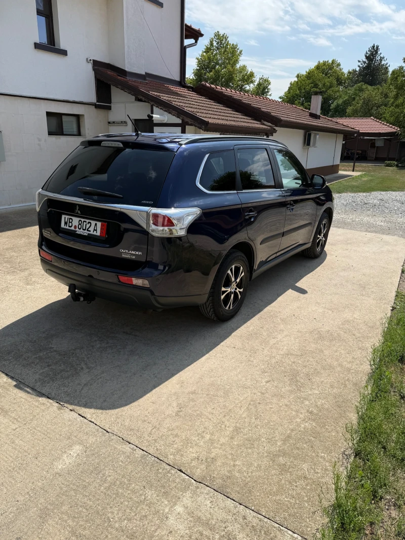 Mitsubishi Outlander 2.2DI-D, снимка 6 - Автомобили и джипове - 53314007