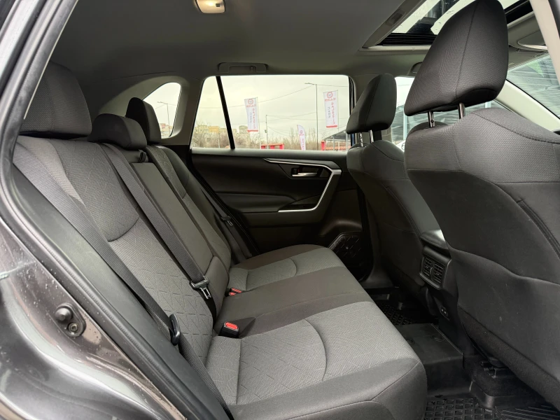 Toyota Rav4 2.5 XLE AWD, снимка 10 - Автомобили и джипове - 53523457