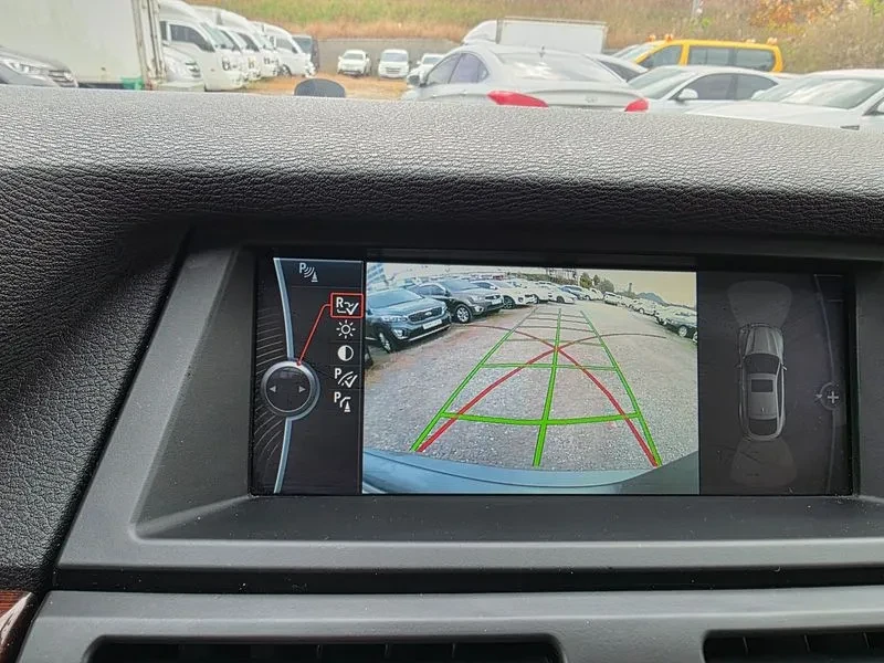 BMW X6 3.0D, снимка 13 - Автомобили и джипове - 55358179