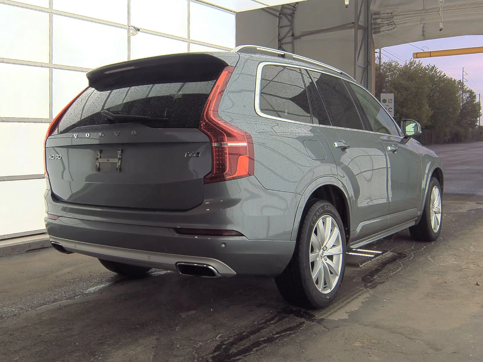 Volvo Xc90 T6* MOMENTUM* ДИГИТАЛНО* ТАБЛО* КАМЕРА* МАСАЖ* ДИС - изображение 2