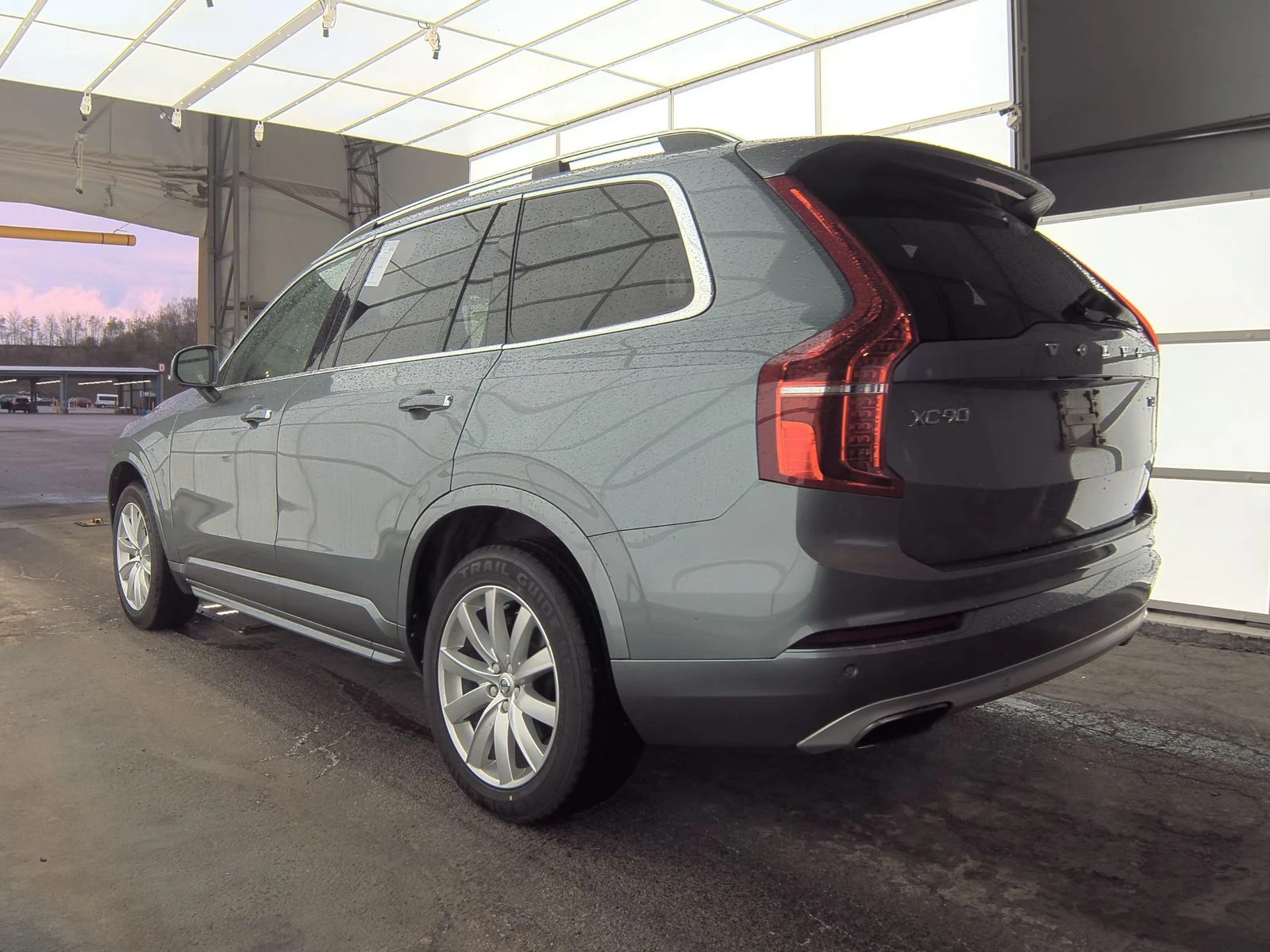 Volvo Xc90 T6* MOMENTUM* ДИГИТАЛНО* ТАБЛО* КАМЕРА* МАСАЖ* ДИС - изображение 4