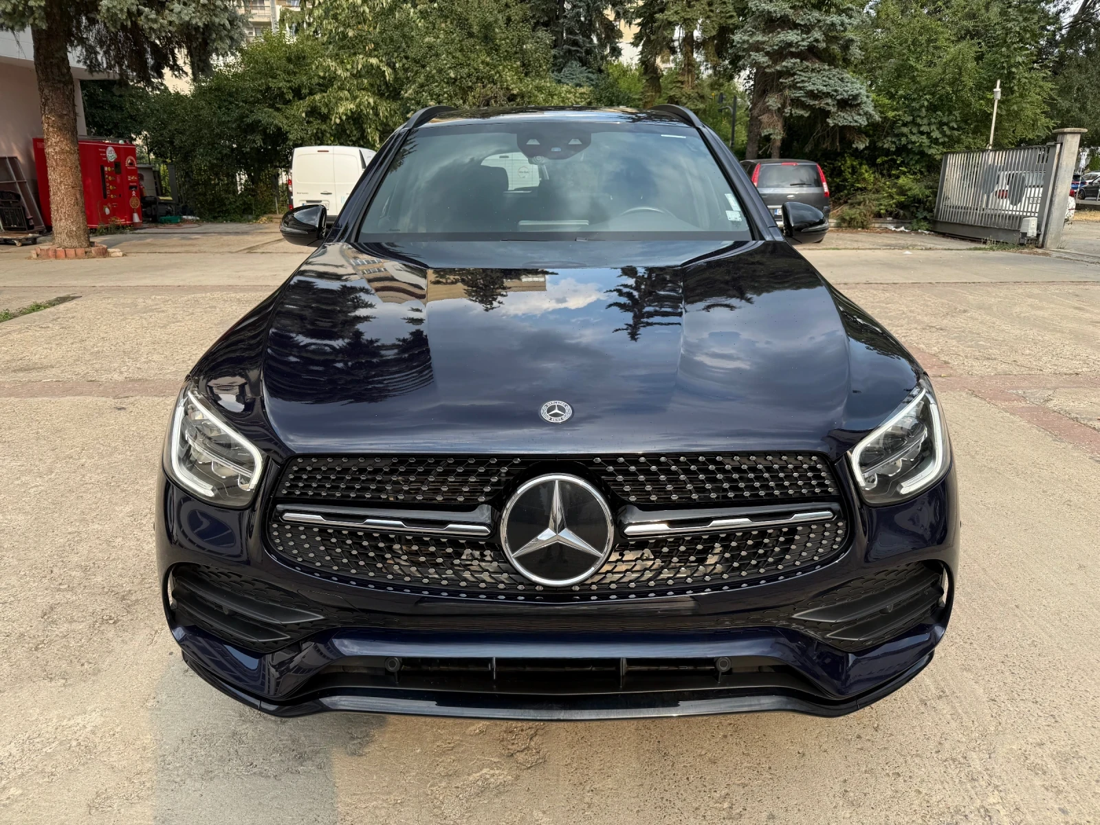 Mercedes-Benz GLC 300 e AMG PLUG-IN-HYBRID  | Mobile.bg   1