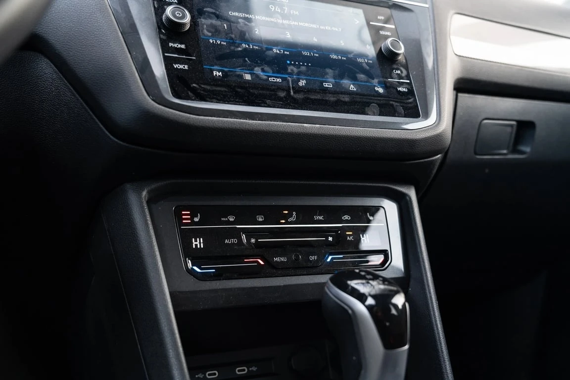 VW Tiguan 2023 Comfortline* CARFAX * ��� ������������ ������ | Mobile.bg � ����������� 13