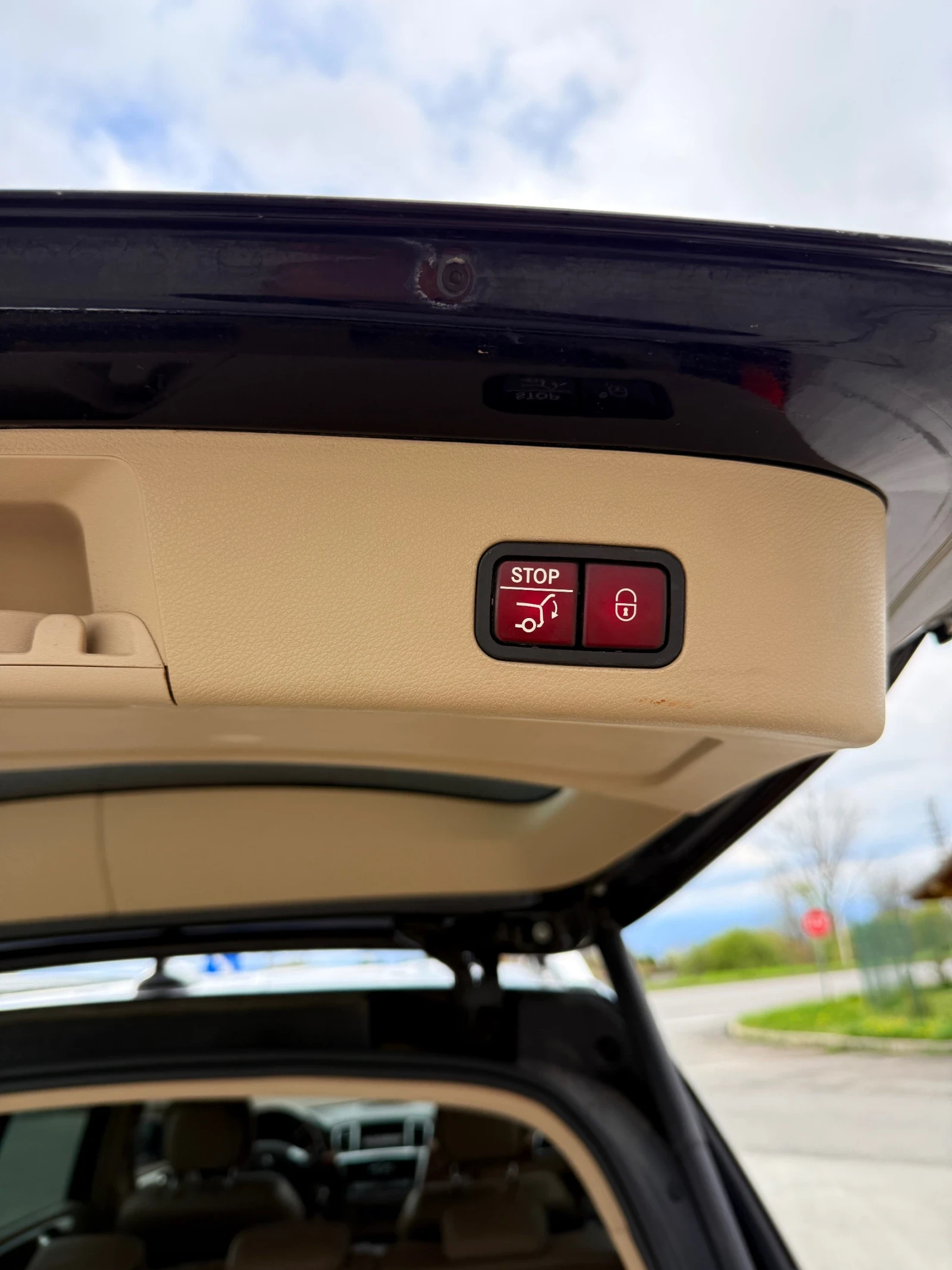 Mercedes-Benz GL 550 4, 7, снимка 11 - Автомобили и джипове - 54237515