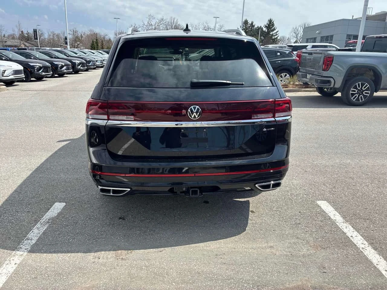 VW Atlas  Execline R-LINE | 360 | HEAD-UP | PANO | NAVI , снимка 4 - Автомобили и джипове - 54959413