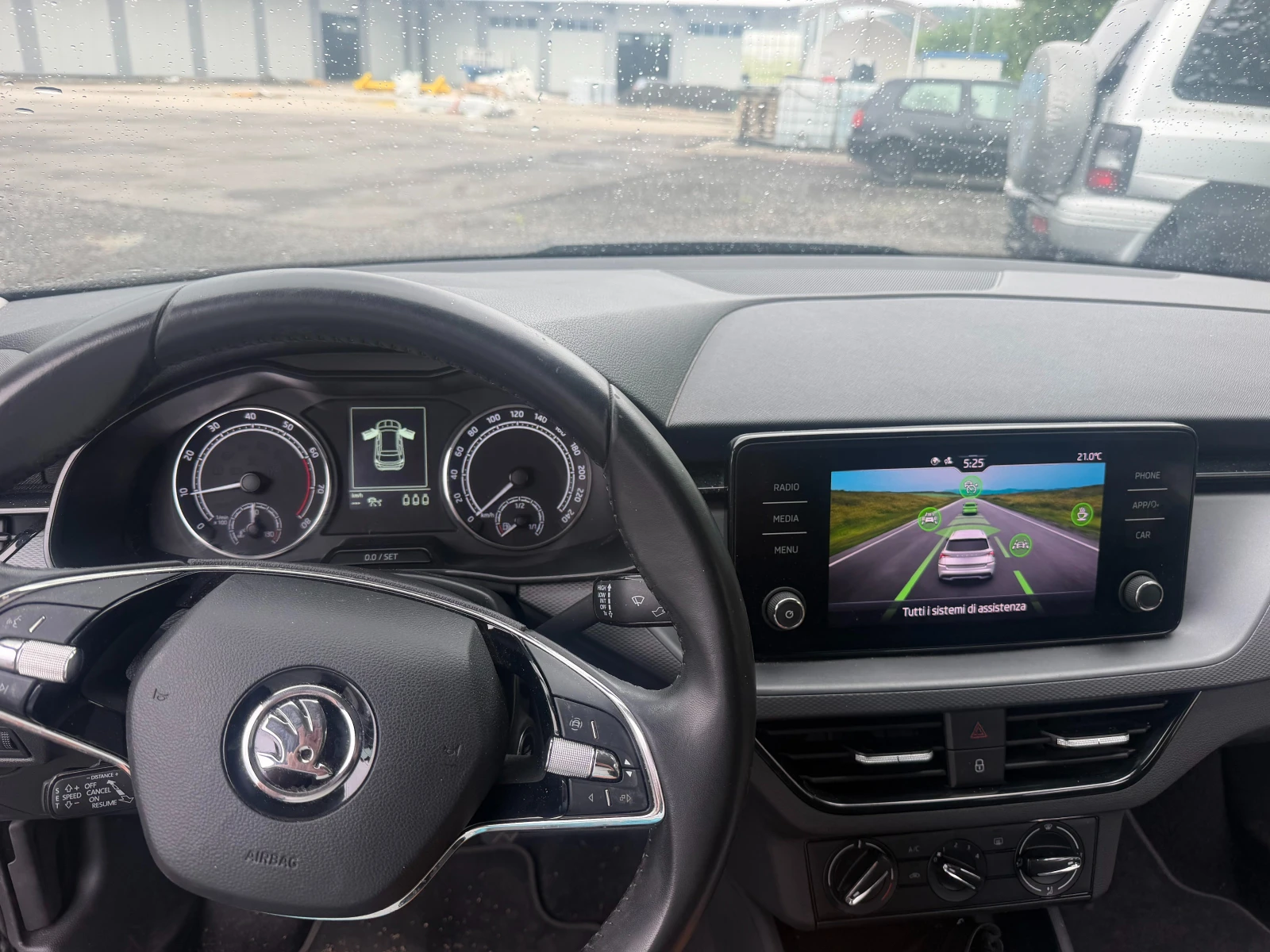 Skoda Kamiq, снимка 5 - Автомобили и джипове - 55123799
