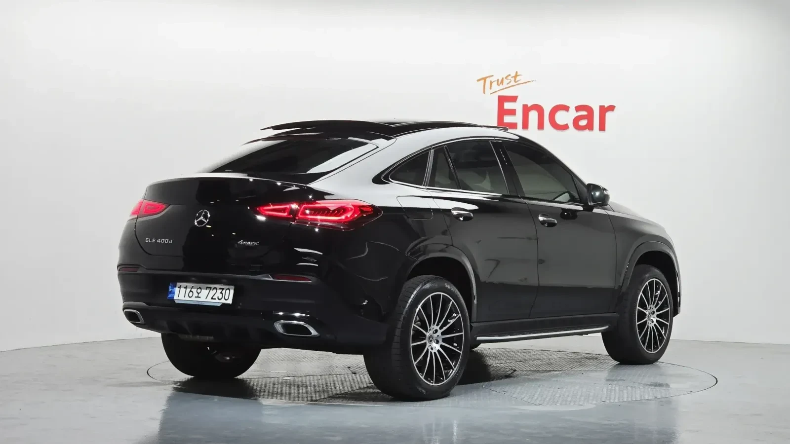 Mercedes-Benz GLE 400 4MATIC COUPE AMG PACK| BURMESTER| DISTRONIC| ПАНO , снимка 12 - Автомобили и джипове - 55145230