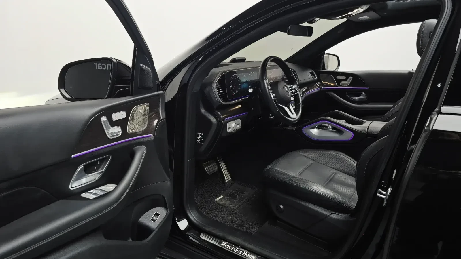 Mercedes-Benz GLE 400 4MATIC COUPE AMG PACK| BURMESTER| DISTRONIC| ПАНO , снимка 13 - Автомобили и джипове - 55145230