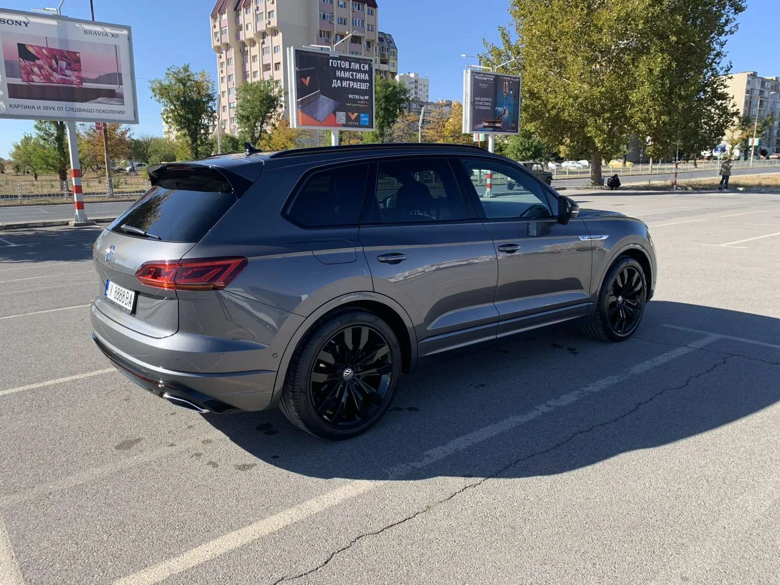 VW Touareg R-LINE, снимка 4 - Автомобили и джипове - 55166176