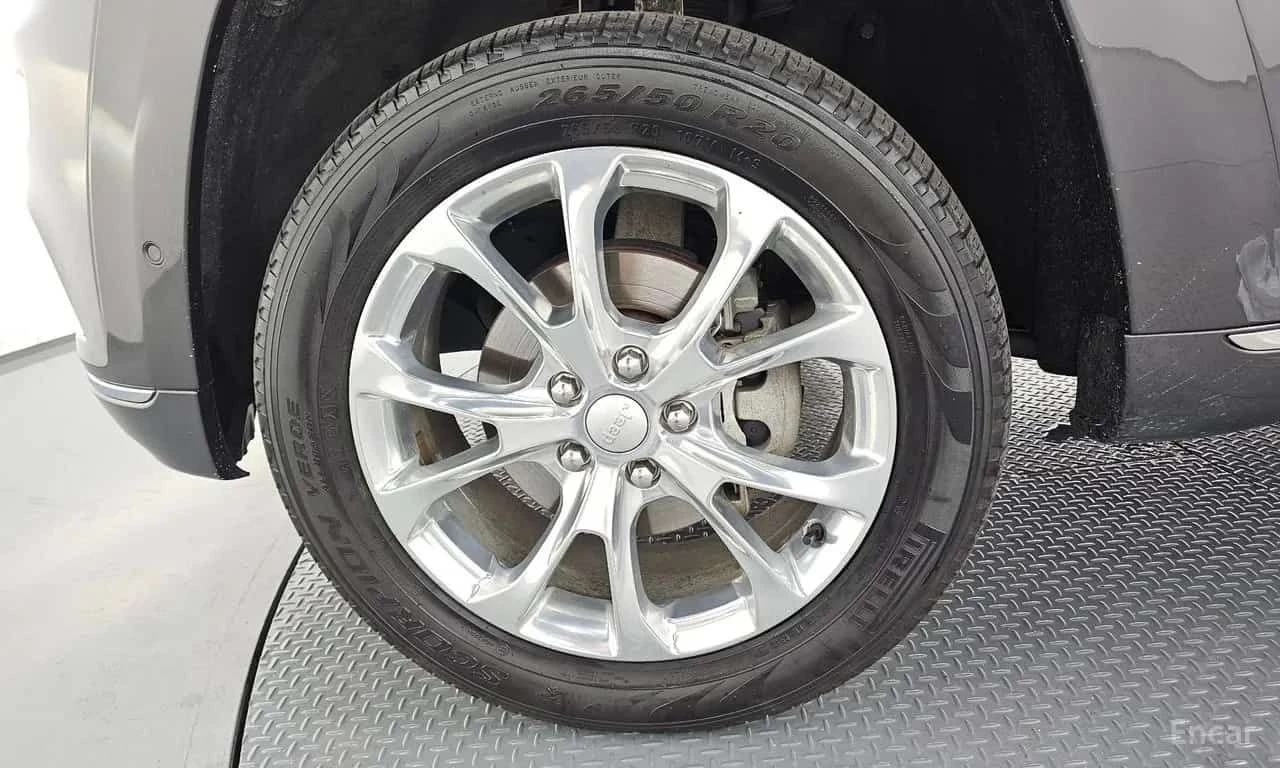 Jeep Cherokee 3.6 Summit * ДИСТРОНИК/ОБДУХ/ФИНАНСИРАНЕ, снимка 5 - Автомобили и джипове - 55565909