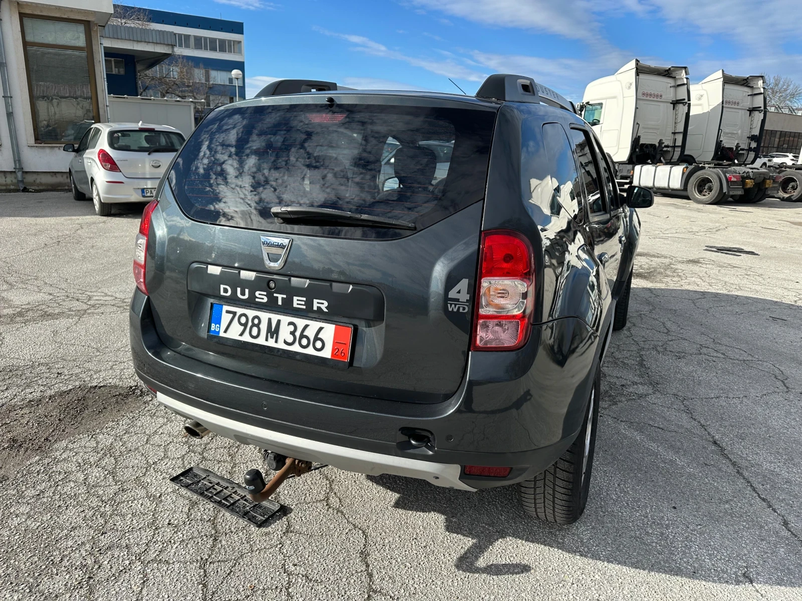 Dacia Duster 1.2 tce, снимка 3 - Автомобили и джипове - 56136621