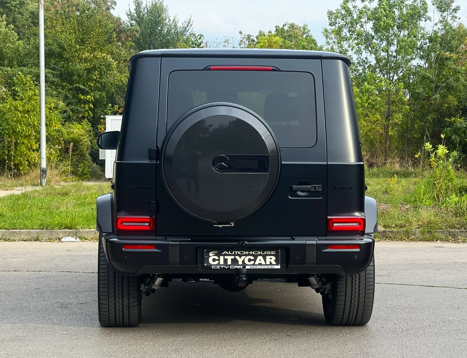 Mercedes-Benz G 63 AMG CARBON / MANUFAKTUR / SUPERIOR / PANO / BURM / 360, снимка 7 - Автомобили и джипове - 56196042