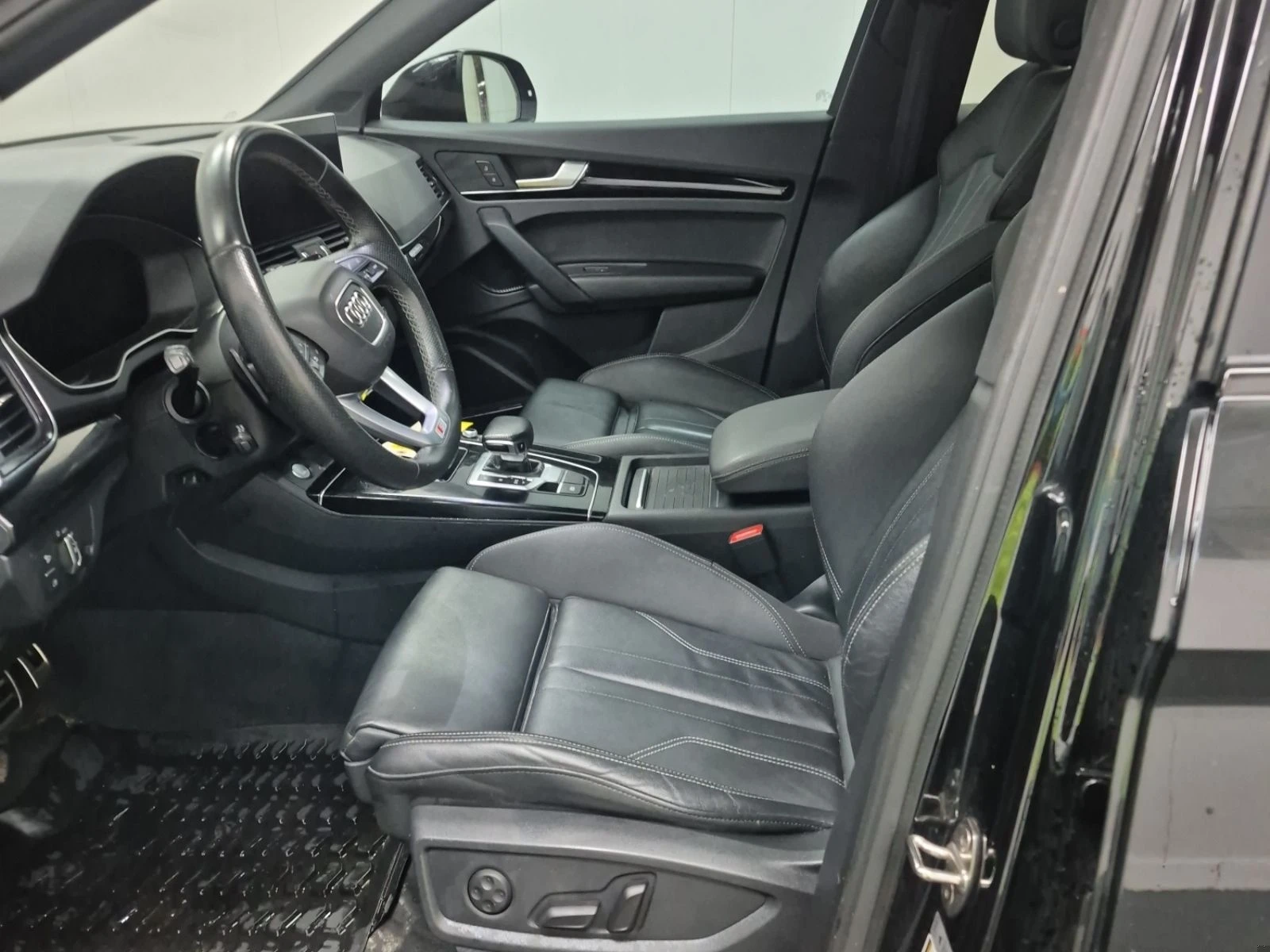 Audi Q5 TECHNIK* Matrix LED* Bang & Olufsen* , снимка 7 - Автомобили и джипове - 56747769
