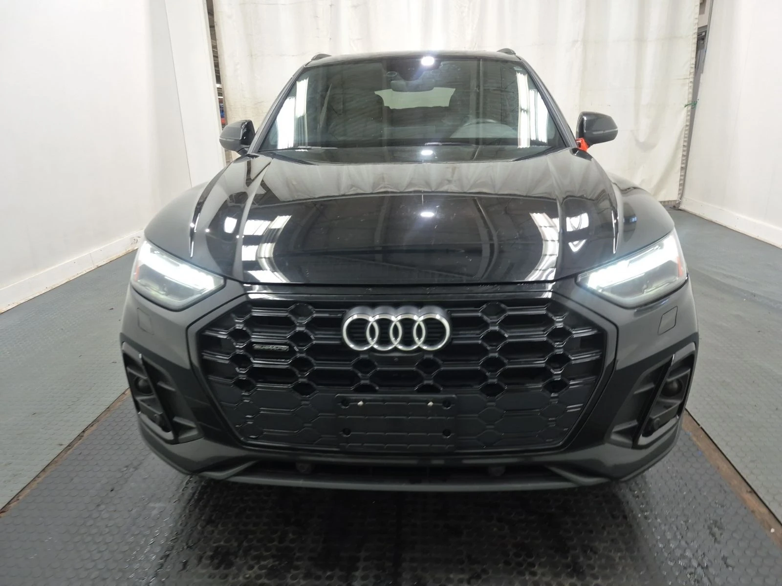Audi Q5 TECHNIK* Matrix LED* Bang & Olufsen* , снимка 3 - Автомобили и джипове - 56747769