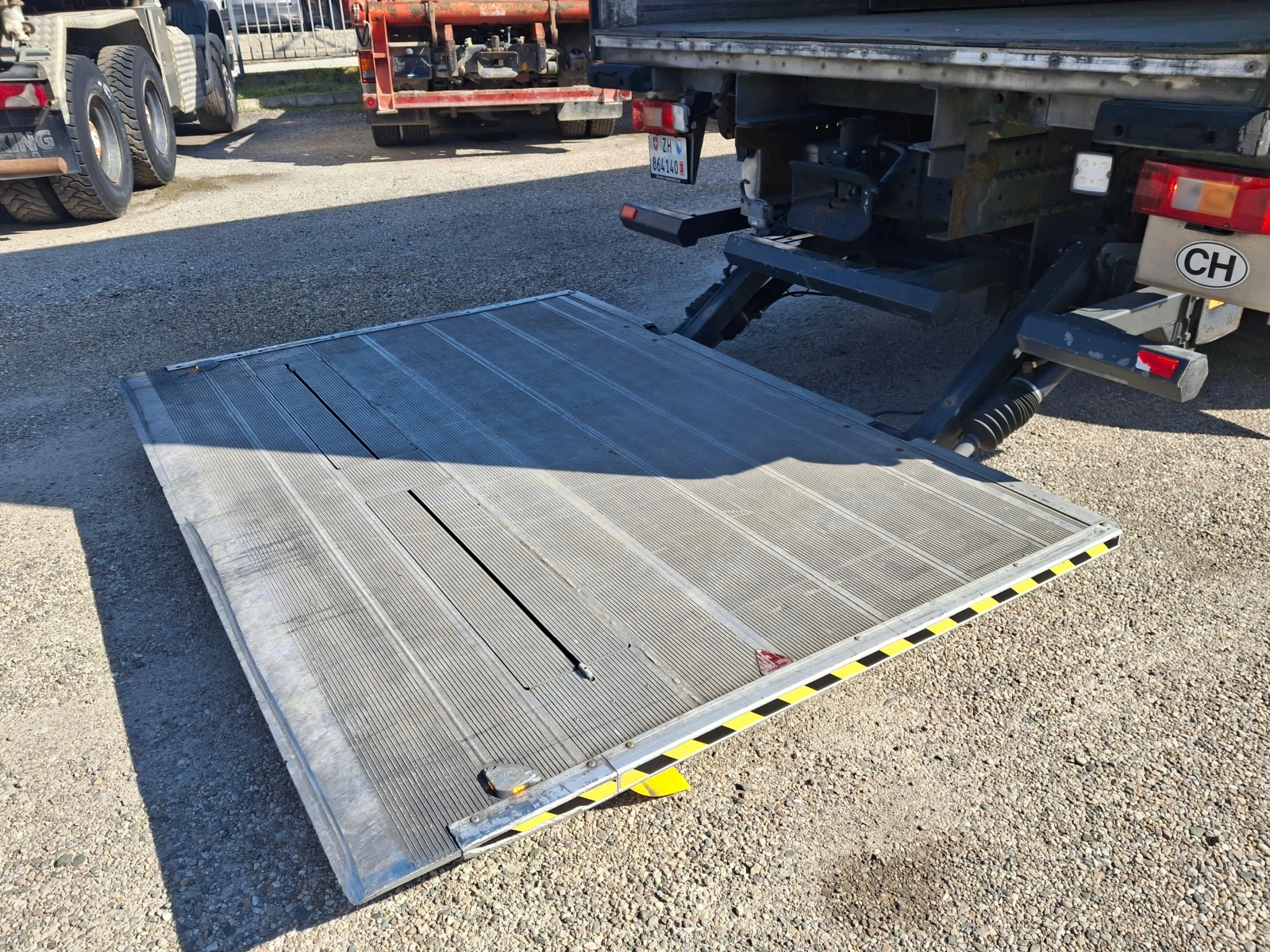 Volvo Fh ХЛАДИЛЕН БИ-ТЕМПЕРАТУРЕН, снимка 13 - Камиони - 54039018