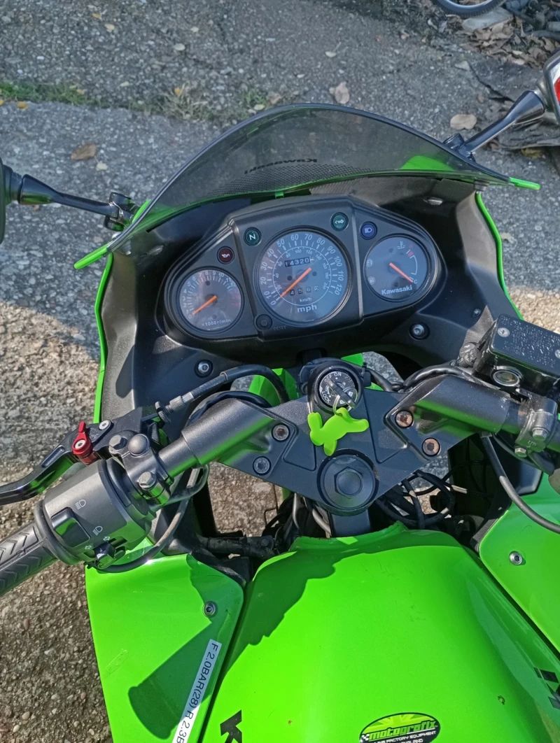 Kawasaki Ninja 250R, снимка 4 - Мотоциклети и мототехника - 52645671