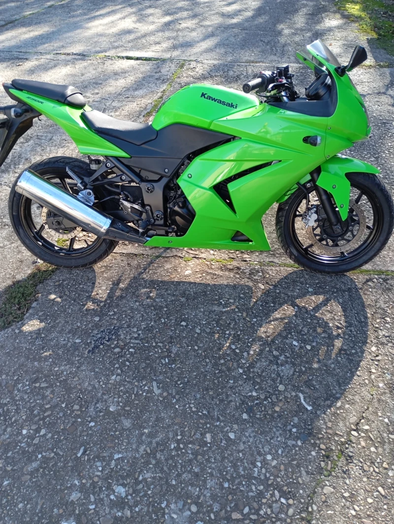 Kawasaki Ninja 250R, снимка 2 - Мотоциклети и мототехника - 52645671