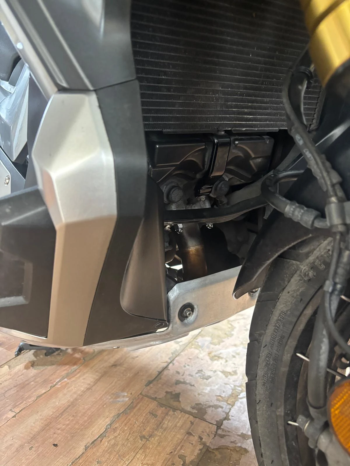 Honda X-ADV 750 ABS+ TRC + �krapovic ����� 2018-2020 | Mobile.bg � ����������� 5