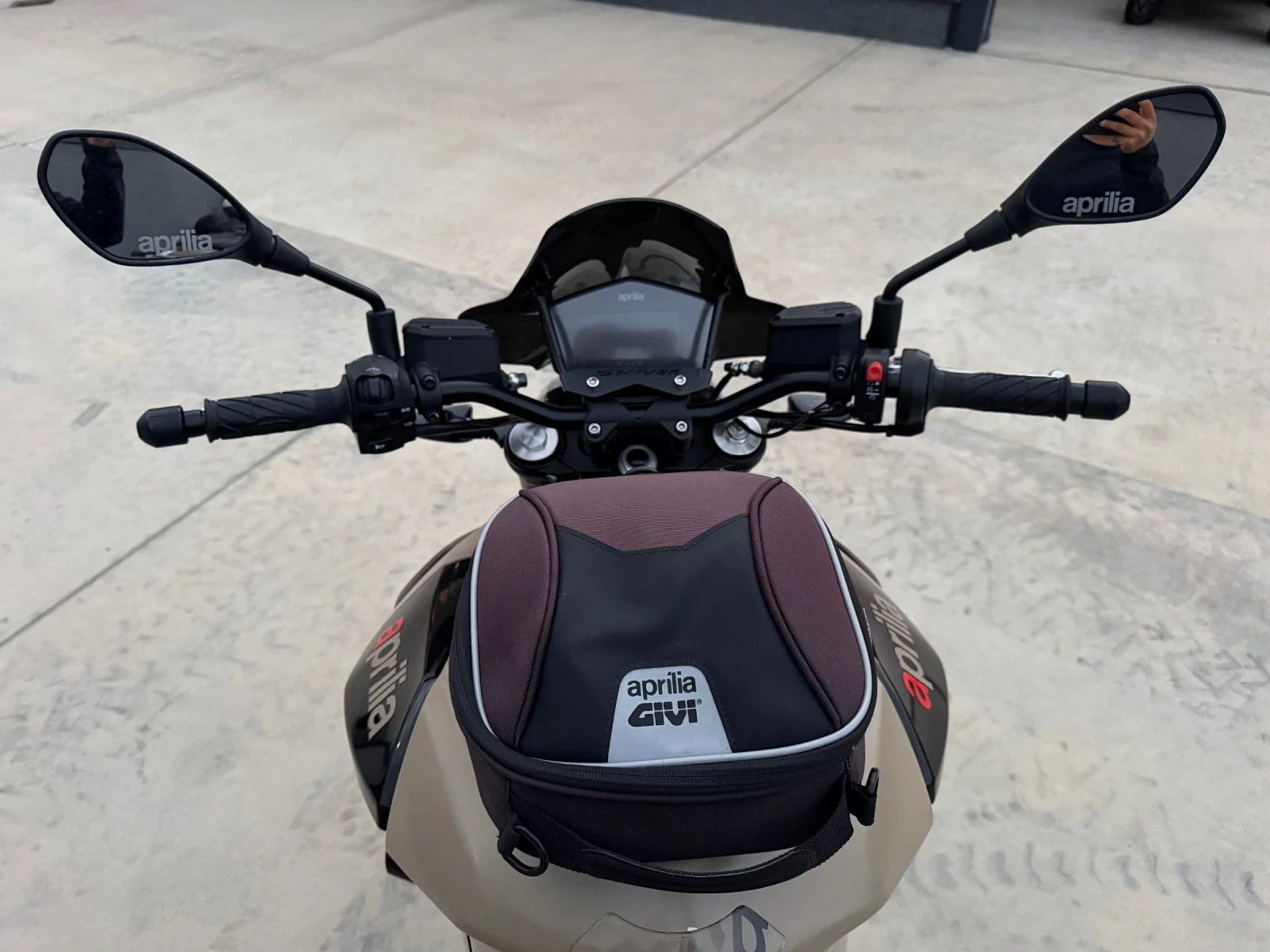 Aprilia Shiver 900 ABS TRC, снимка 9 - Мотоциклети и мототехника - 56202507