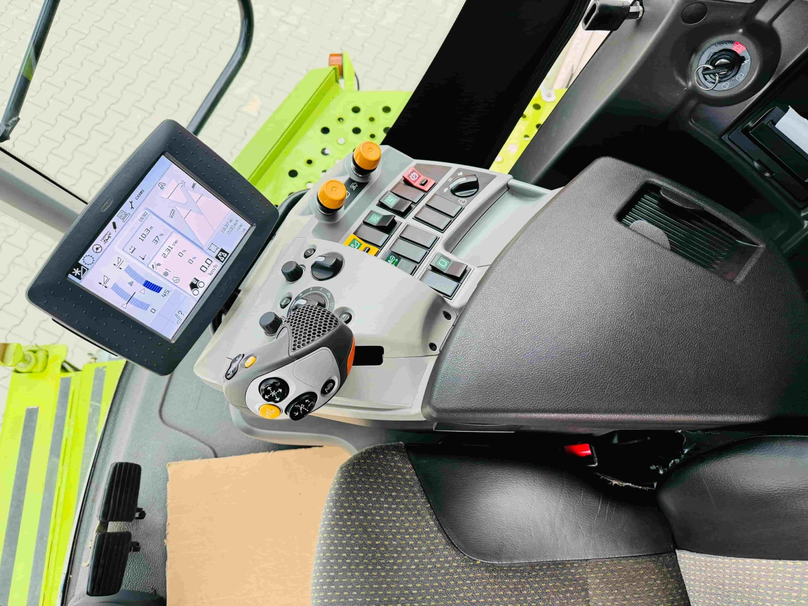  Claas LEXION 770 TERRA TRAC + V 1050 | Mobile.bg   12