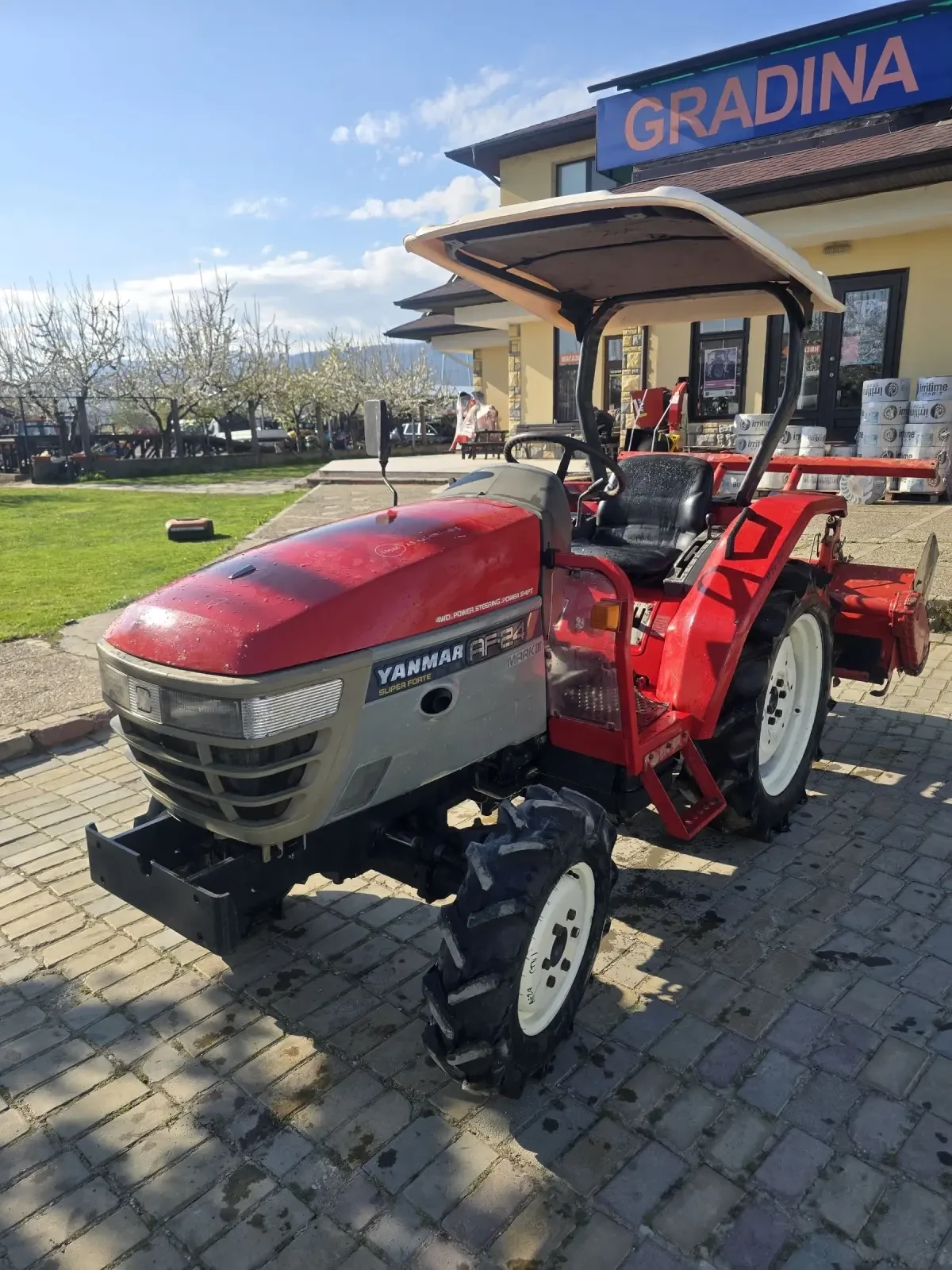 Трактор Yanmar AF 24, снимка 2 - Селскостопанска техника - 54154144