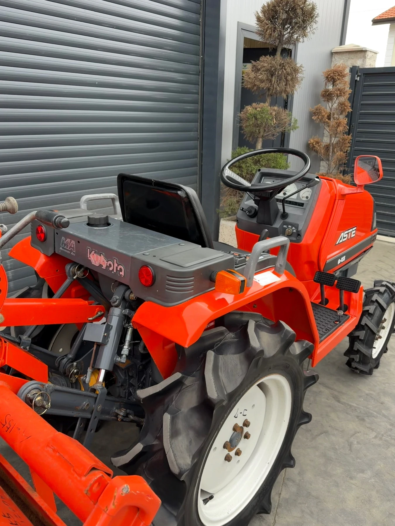 Трактор Kubota Aste A155 15.5кс., снимка 8 - Селскостопанска техника - 56728709