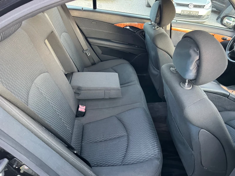 Mercedes-Benz E 220 CDI, снимка 8 - Автомобили и джипове - 52237894