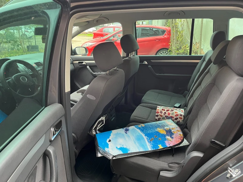 VW Touran, снимка 3 - Автомобили и джипове - 52524897