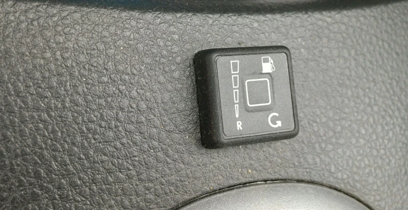 Suzuki SX4, снимка 9 - Автомобили и джипове - 52631010