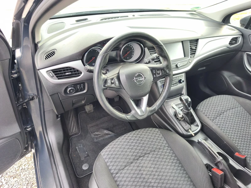 Opel Astra 1.6 CDTI 110hp , снимка 16 - Автомобили и джипове - 53501305