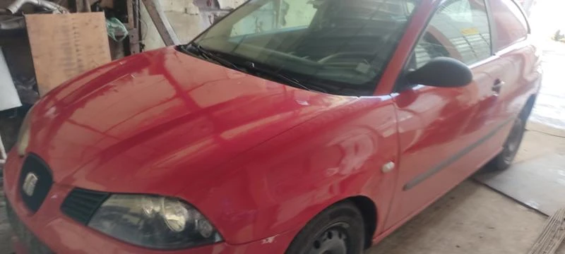 Seat Ibiza   1.2 12v, снимка 2 - Автомобили и джипове - 47195458