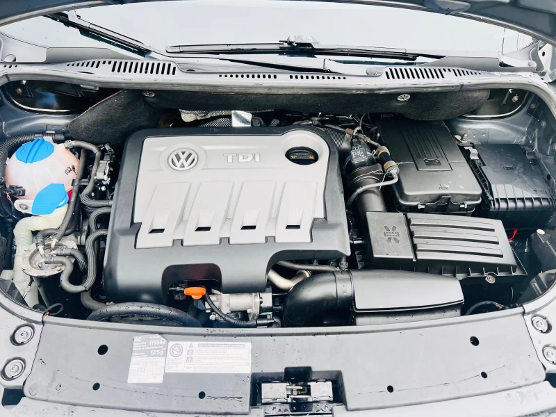 VW Touran 1.6 TDI 105 Highline - 11700 лв. - 34398533 | Car24.bg