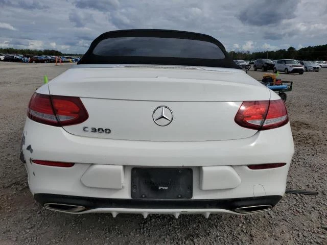 Mercedes-Benz C 300 2.0L 4 Rear-wheel drive, снимка 9 - Автомобили и джипове - 53570810