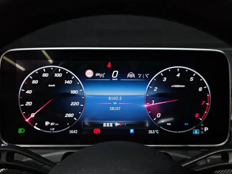 Mercedes-Benz C 300 4Matic Amg Line, снимка 8 - Автомобили и джипове - 55715661