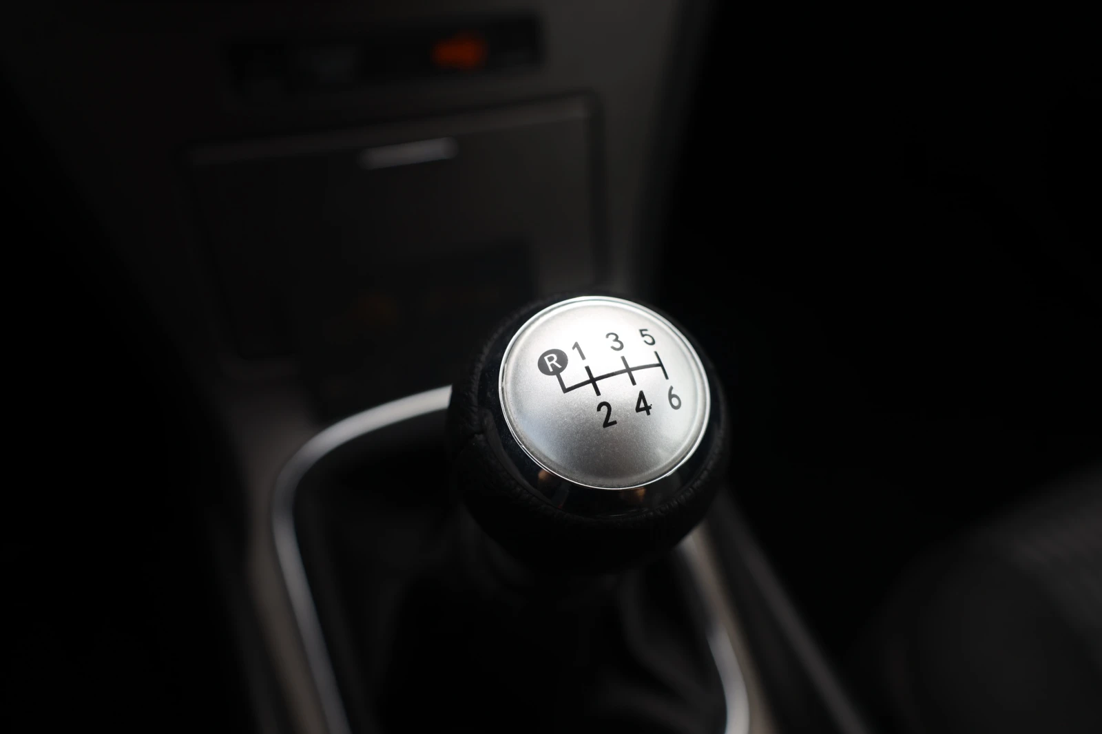 Toyota Avensis 2.0 D-4D 126.. 6sp  . MY11 iCar | Mobile.bg   15