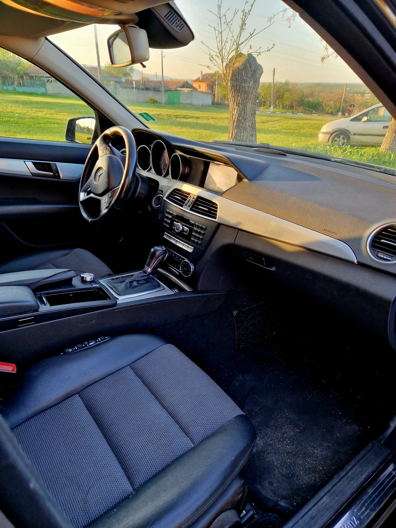 Mercedes-Benz C 220  - изображение 9