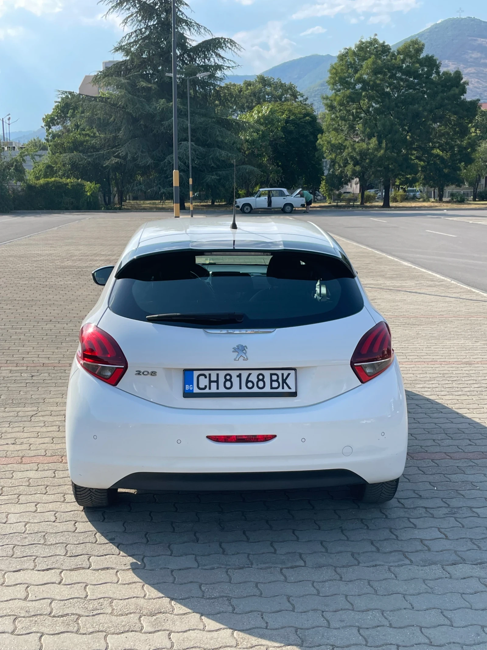 Peugeot 208  - изображение 5