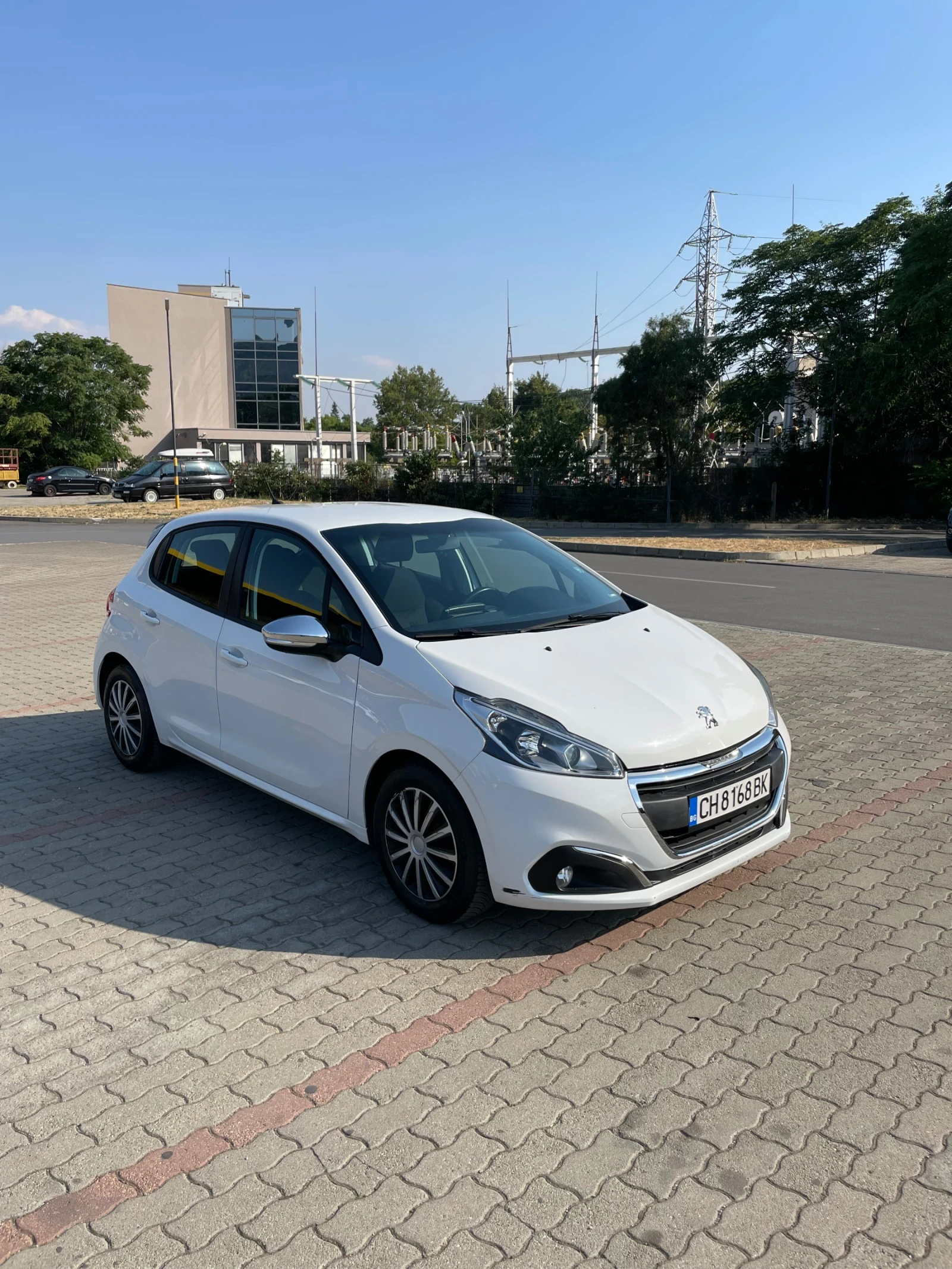Peugeot 208  - изображение 8