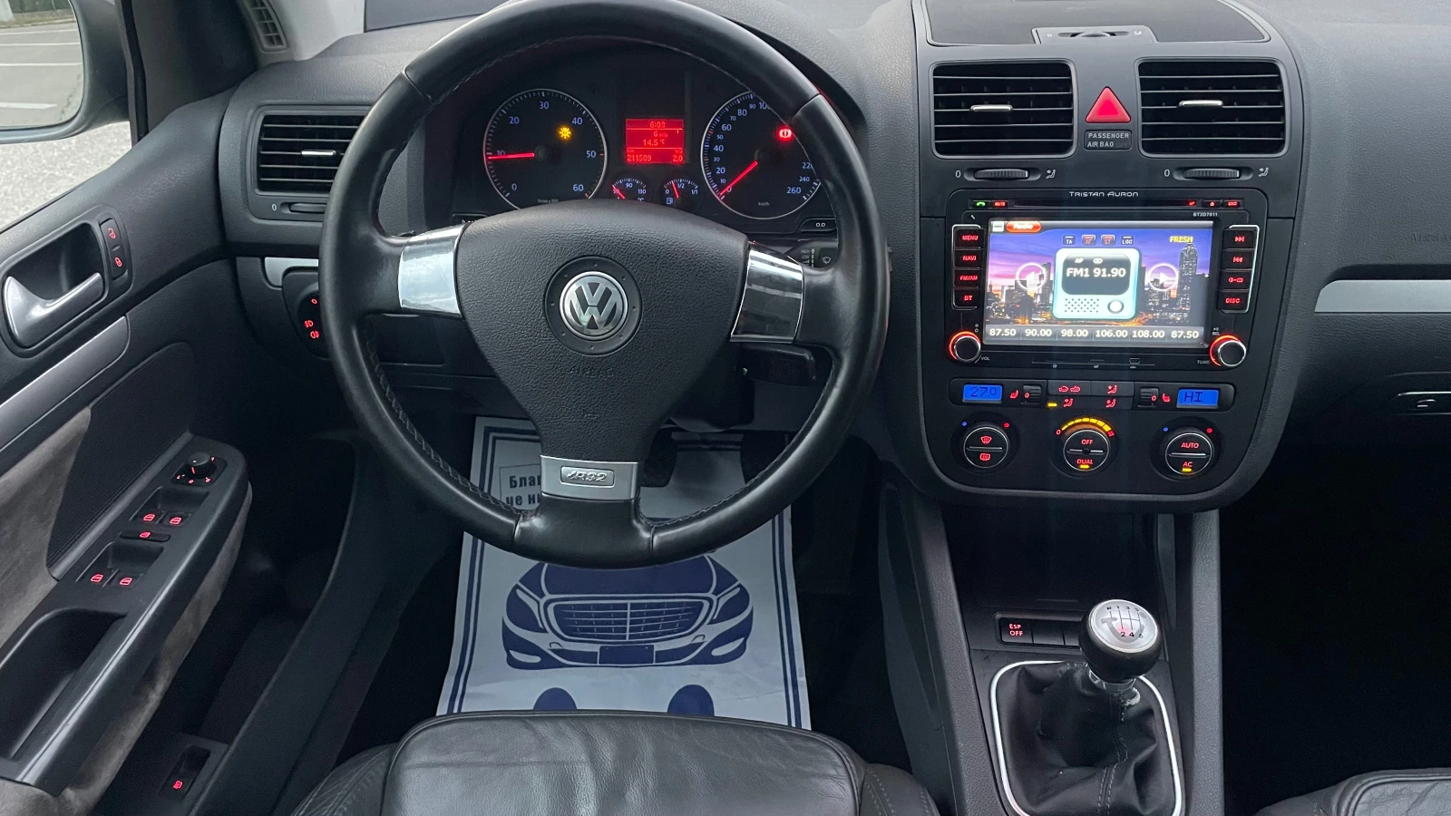 VW Golf 1.9tdi NAVI  | Mobile.bg — изображение 11