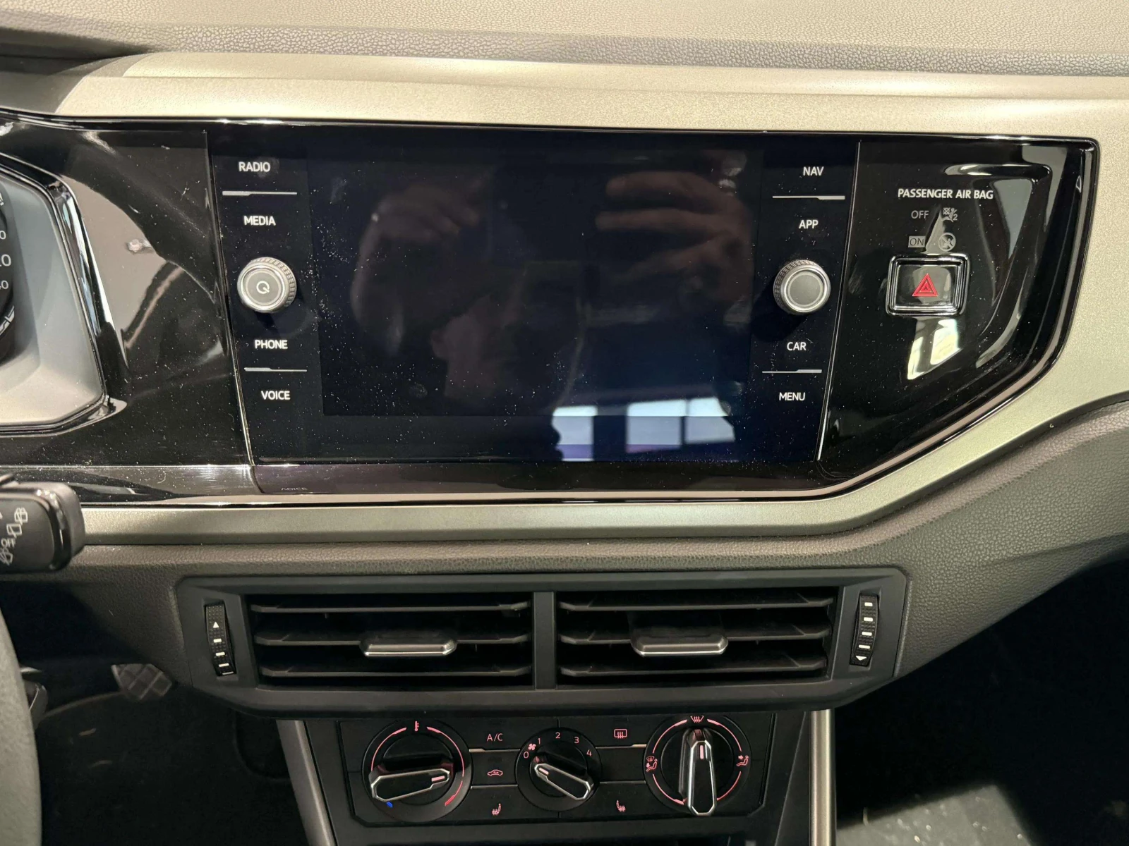 VW Polo Comfortline 1.0 TGI 90HP - изображение 5